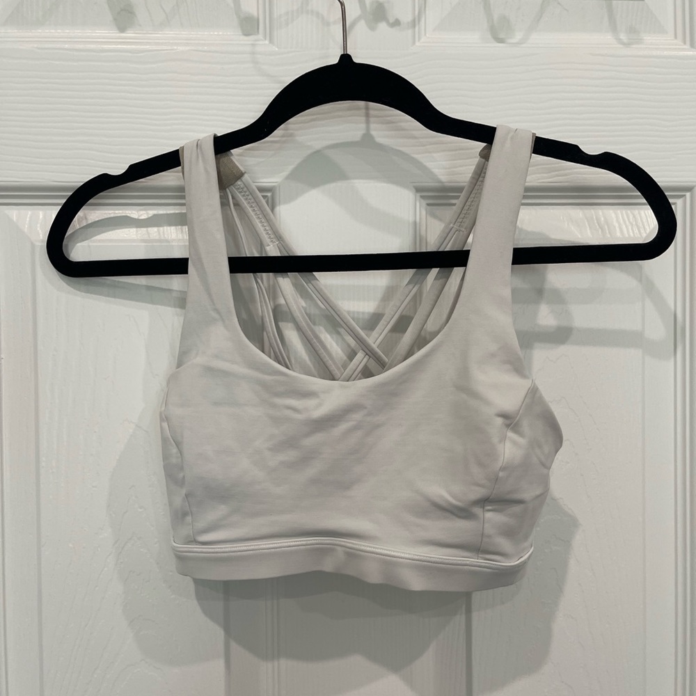 Lululemon free to be serene sports bra